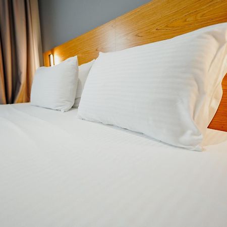 Hotel Agimi Sarandë Buitenkant foto