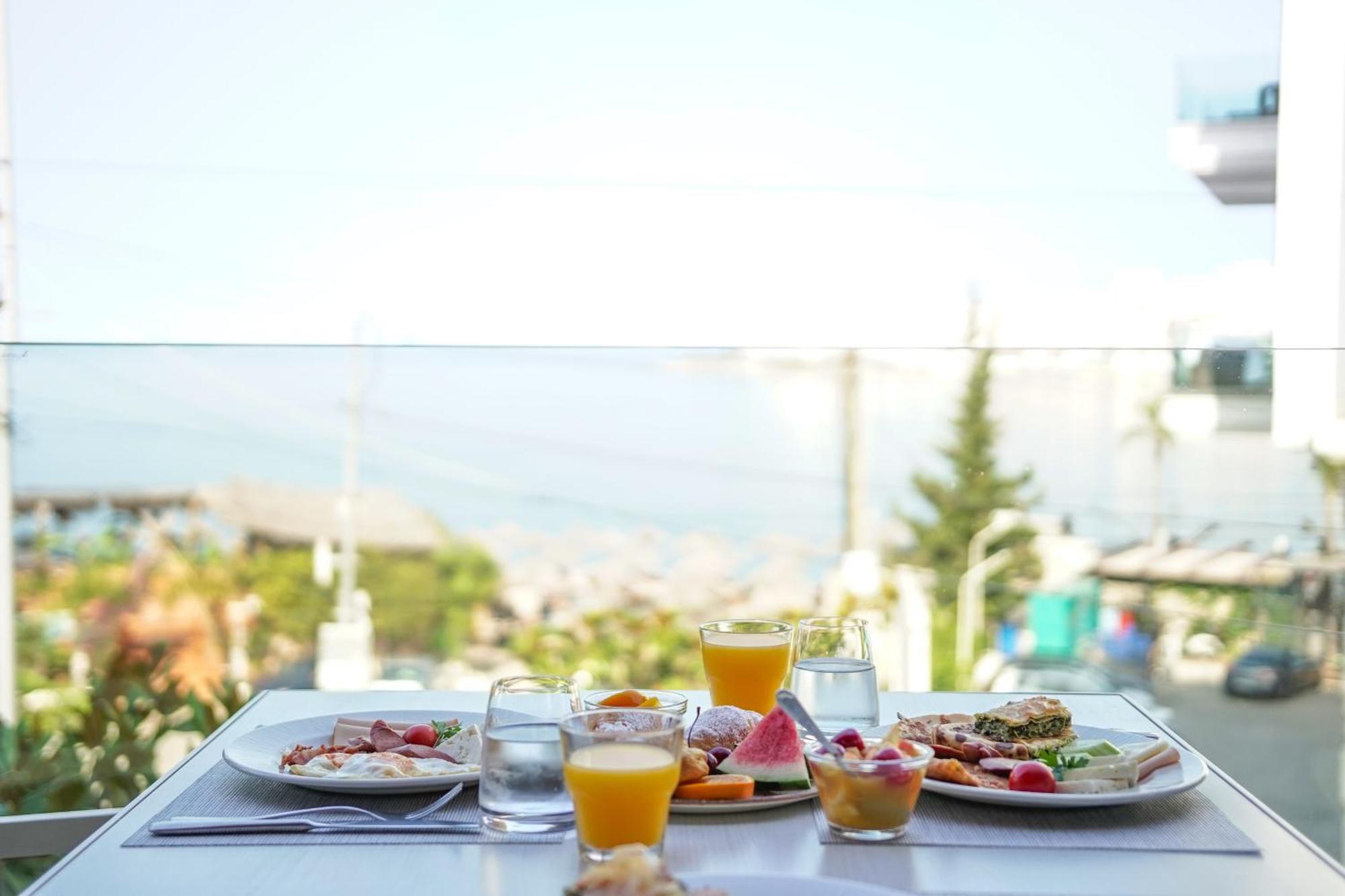 Hotel Agimi Sarandë Buitenkant foto